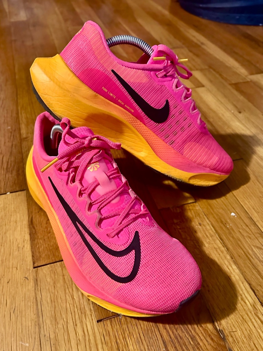 Nike Zoom Fly 5 Hyper Pink Orange Running Shoes Size 8.5